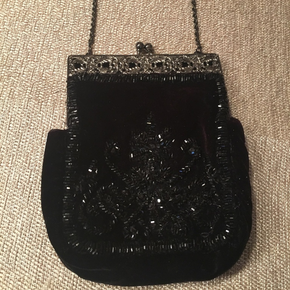 Vintage Inspired Velvet beaded purse